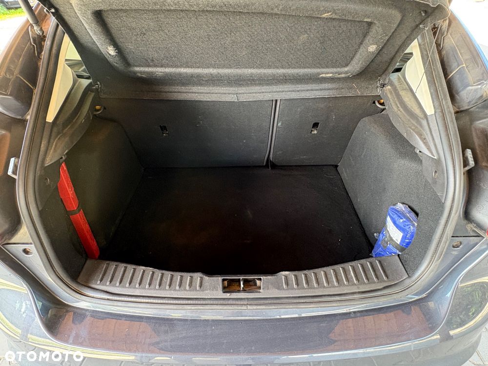 Ford Focus - 12