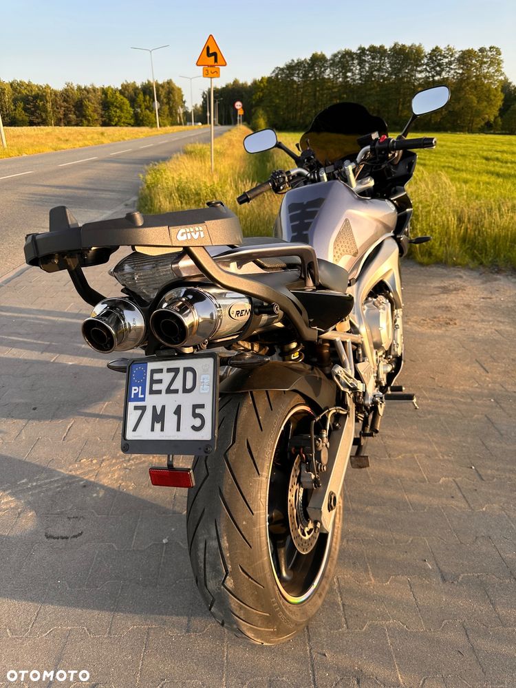 Yamaha FZ6 - 4