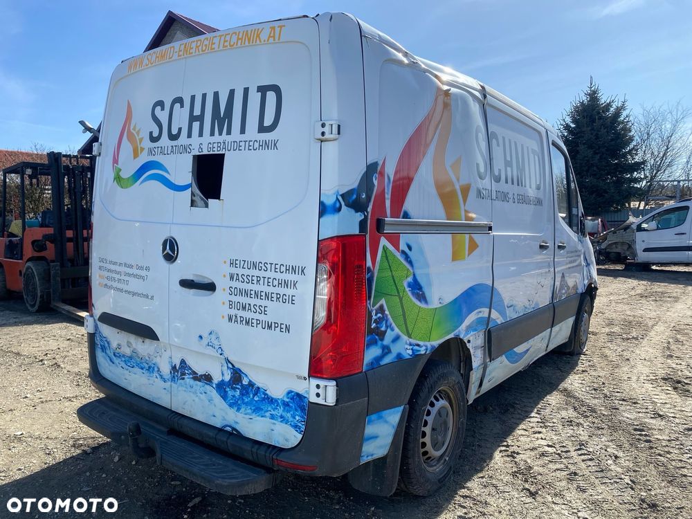 Mercedes-Benz Sprinter - 9