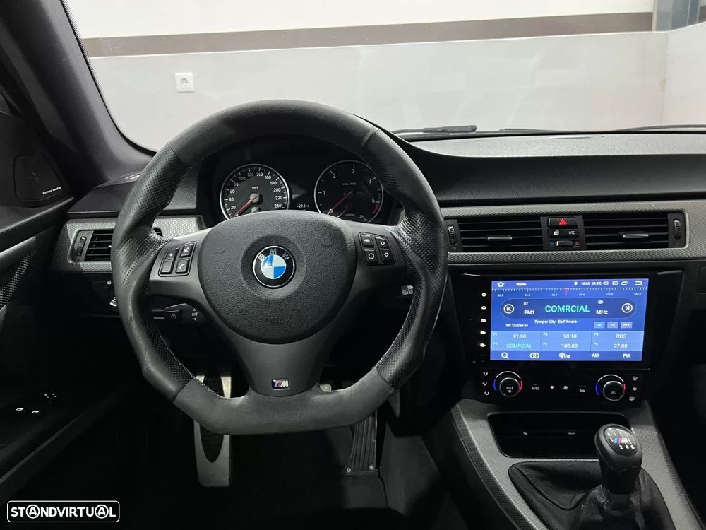 BMW 320 d Coupe Edição M - 13
