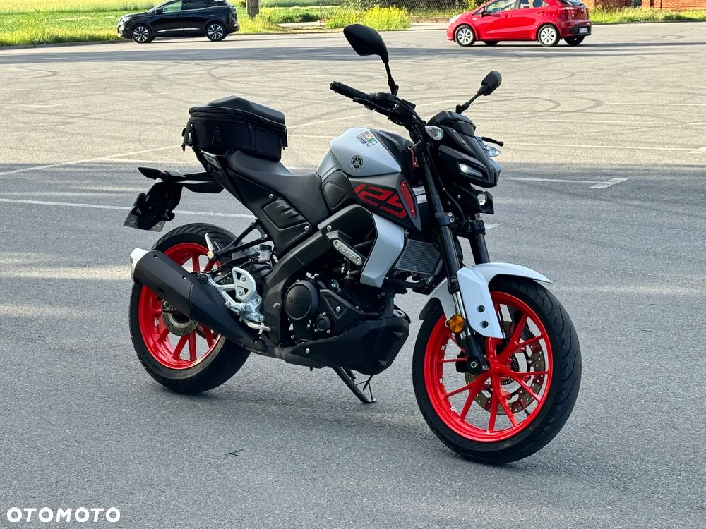 Yamaha MT - 5