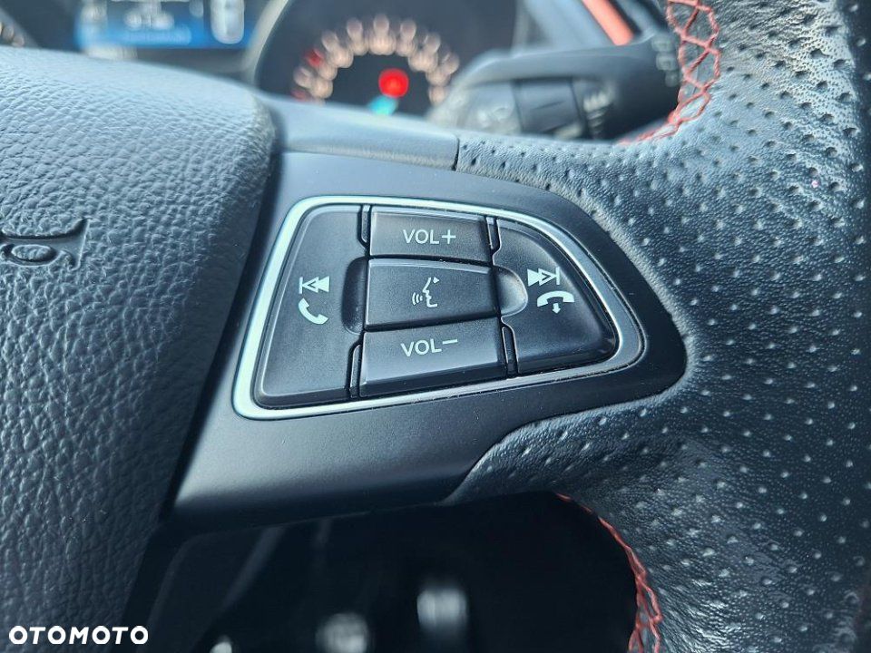 Ford Kuga - 20