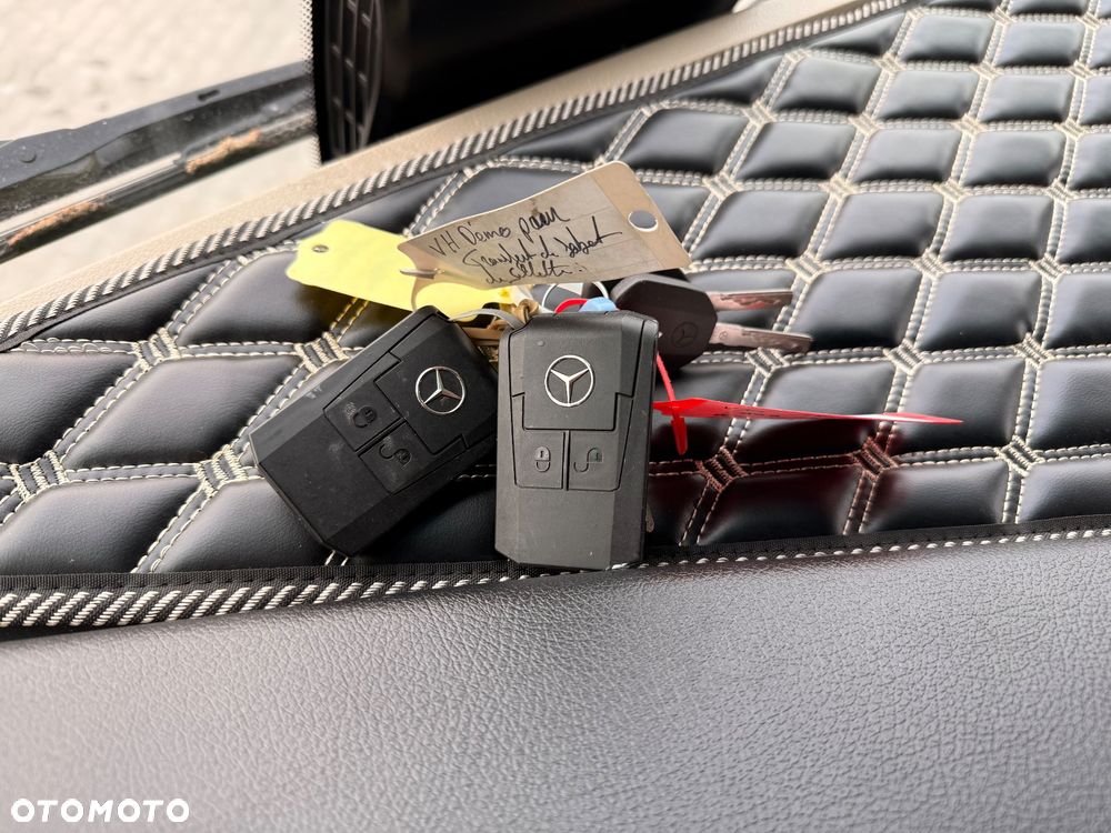 Mercedes-Benz ACTROS MP4 450/ sprowadzony/bez retardera/Euro6/Lodowka/2 zbiornika//Standart/2Lozka - 34