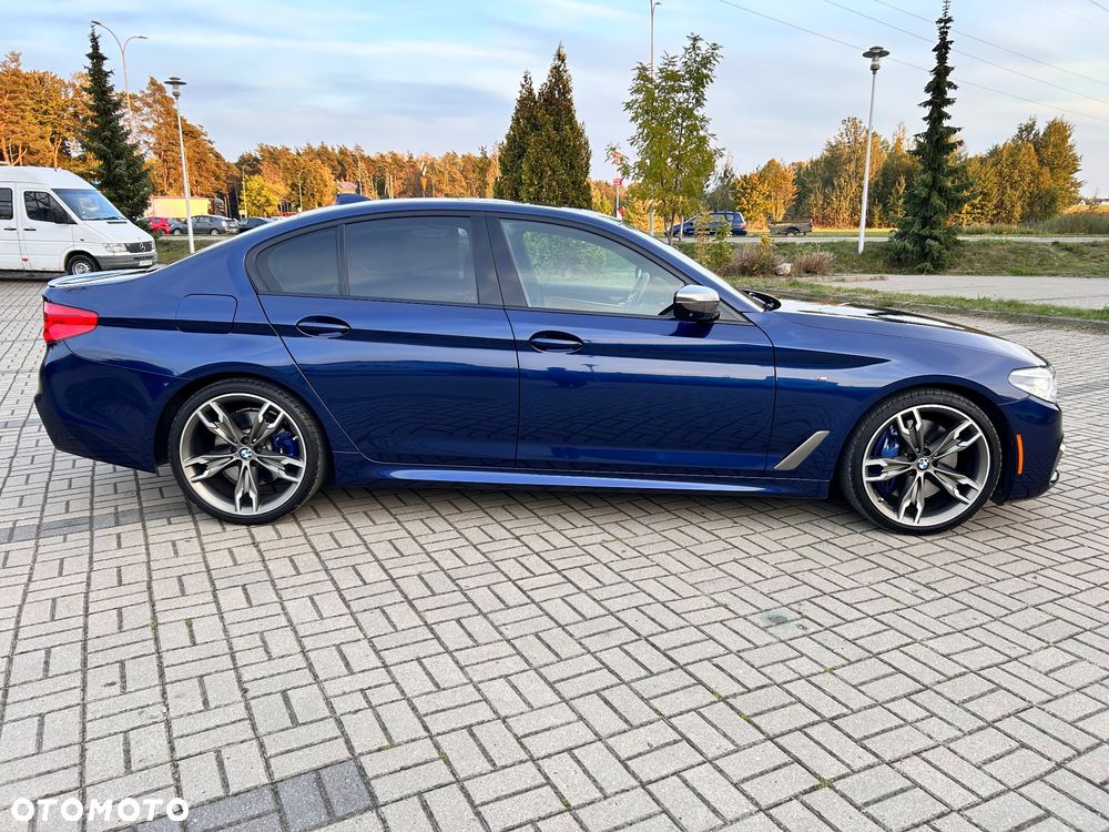 BMW Seria 5 M550i xDrive - 12