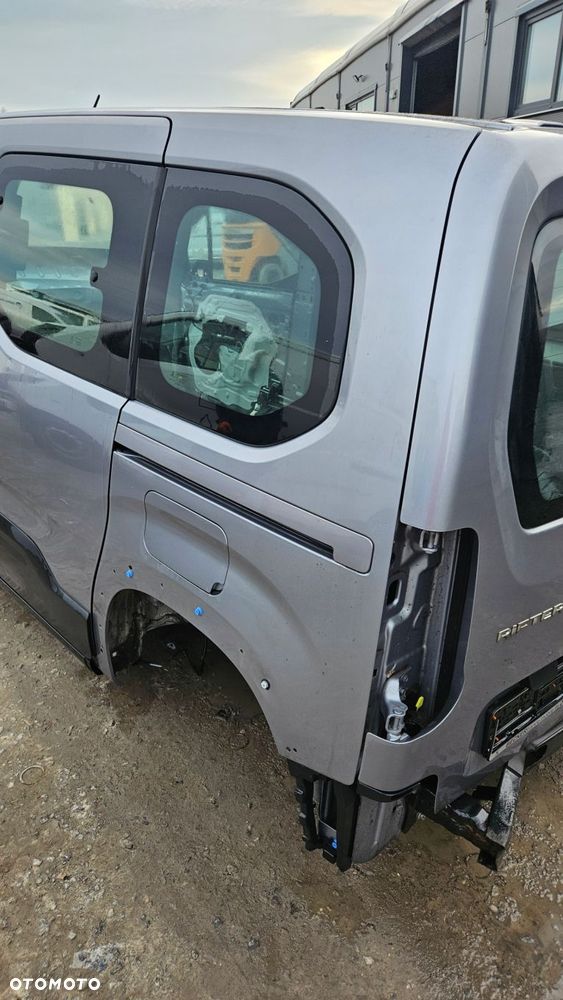 ćwiartka błotnik lewy tył słupek peugeot rifter / berlingo iv / combo e - 3