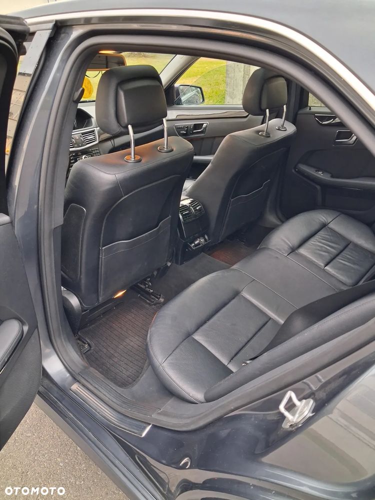 Mercedes-Benz Klasa E 300 CDI BlueEff Avantgarde - 6