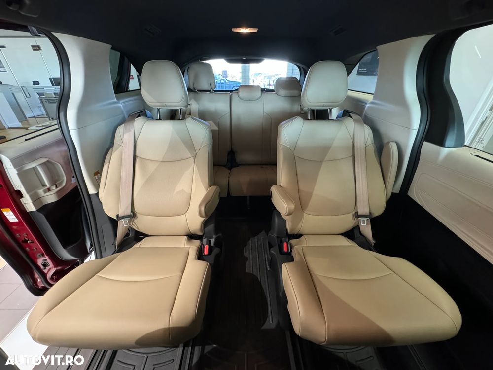 Toyota Sienna - 26