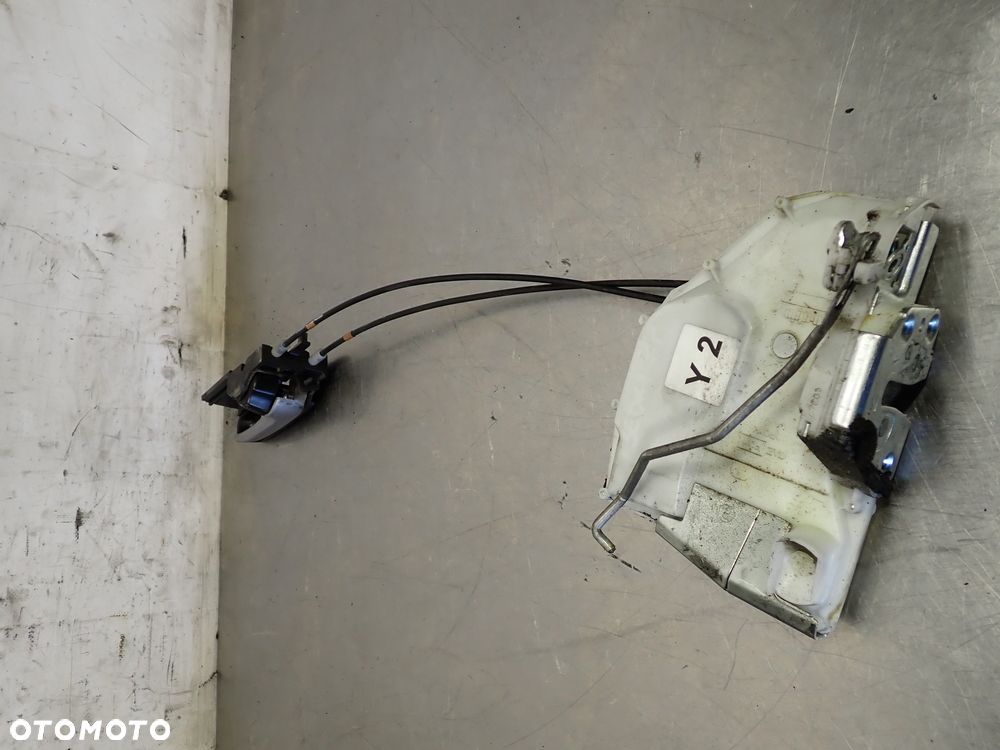 ZAMEK PRAWY PRZÓD DRZWI FIAT SEDICI 1.9 - 4