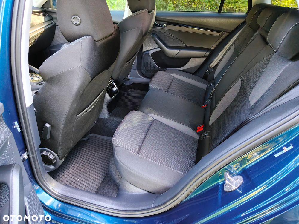Skoda Octavia 2.0 TDI DSG Ambition - 20