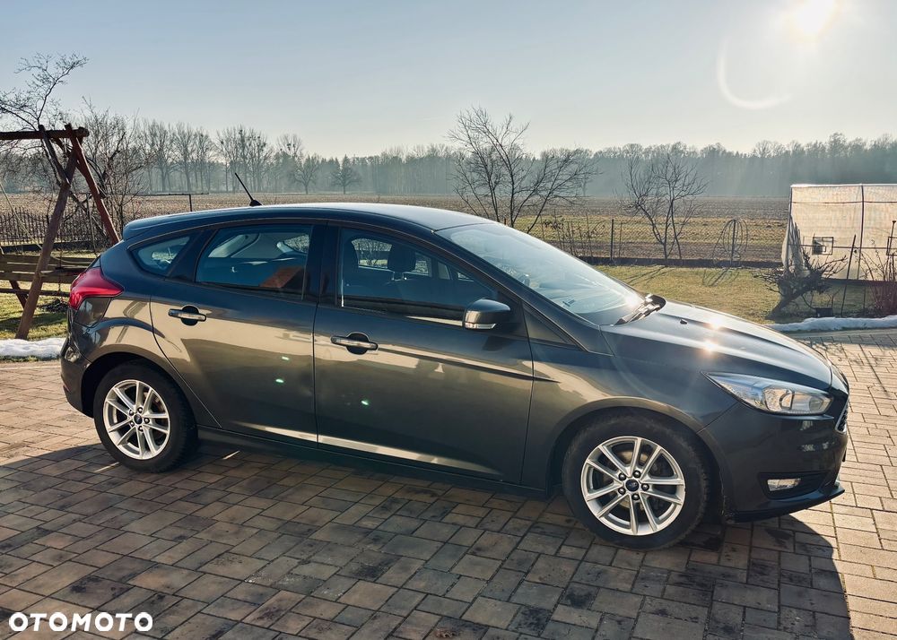 Ford Focus 1.6 Trend PowerShift - 3