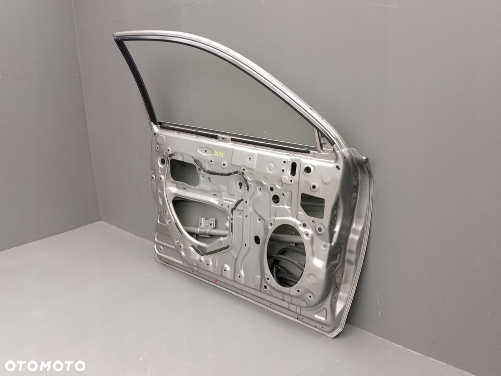 LEXUS CT 200H 2010- DRZWI LEWE PRZEDNIE = - 9