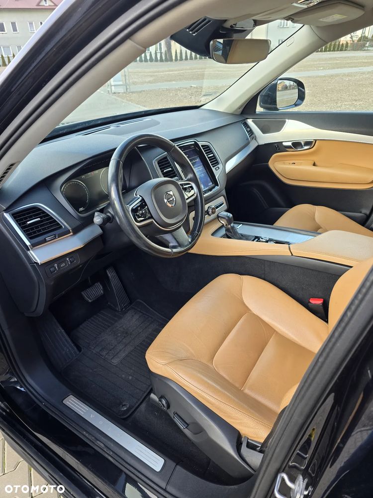 Volvo XC 90 D5 AWD Momentum - 7