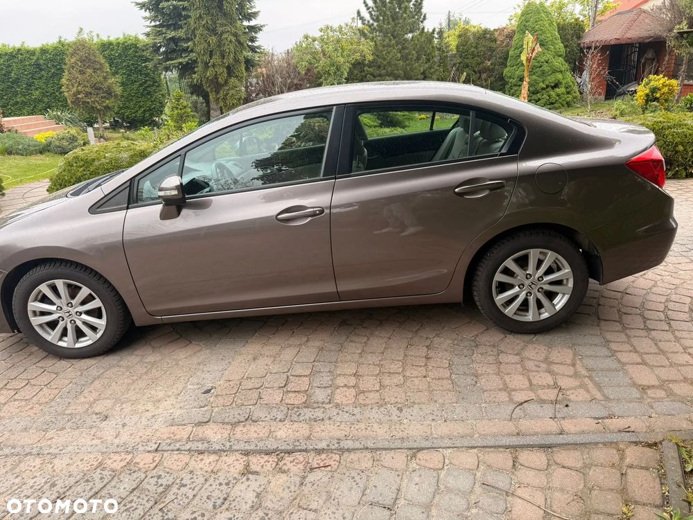 Honda Civic 1.8 Comfort - 2