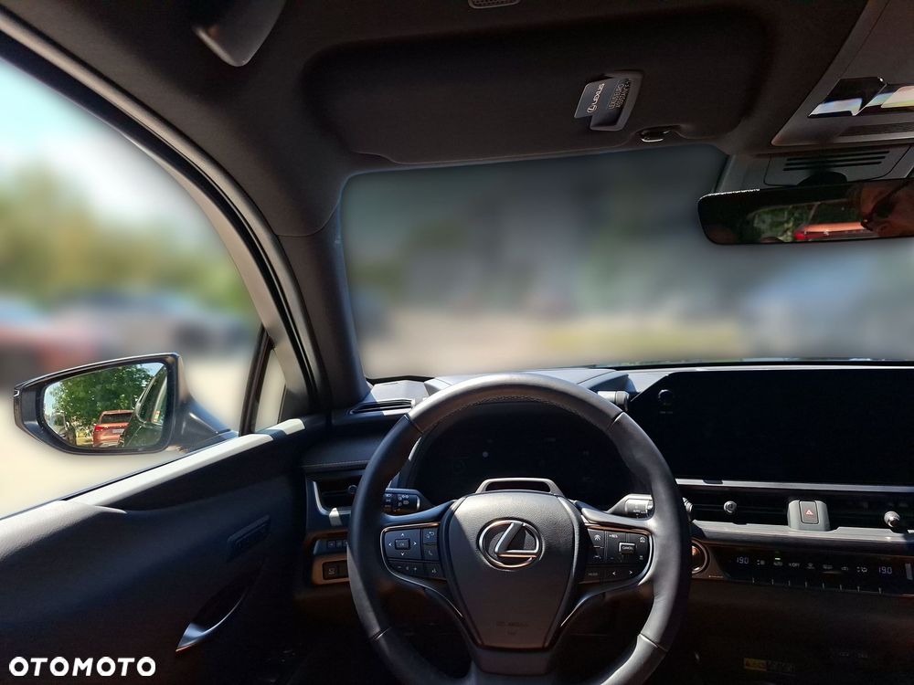 Lexus UX - 26