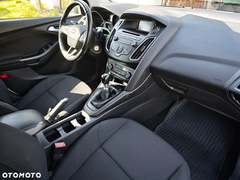 Ford Focus 1.0 EcoBoost Trend - 4