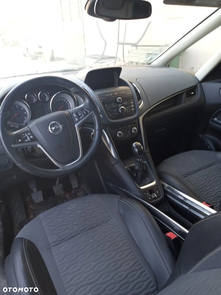 Opel Zafira Tourer 2.0 CDTI ecoFLEX Start/Stop Active - 6