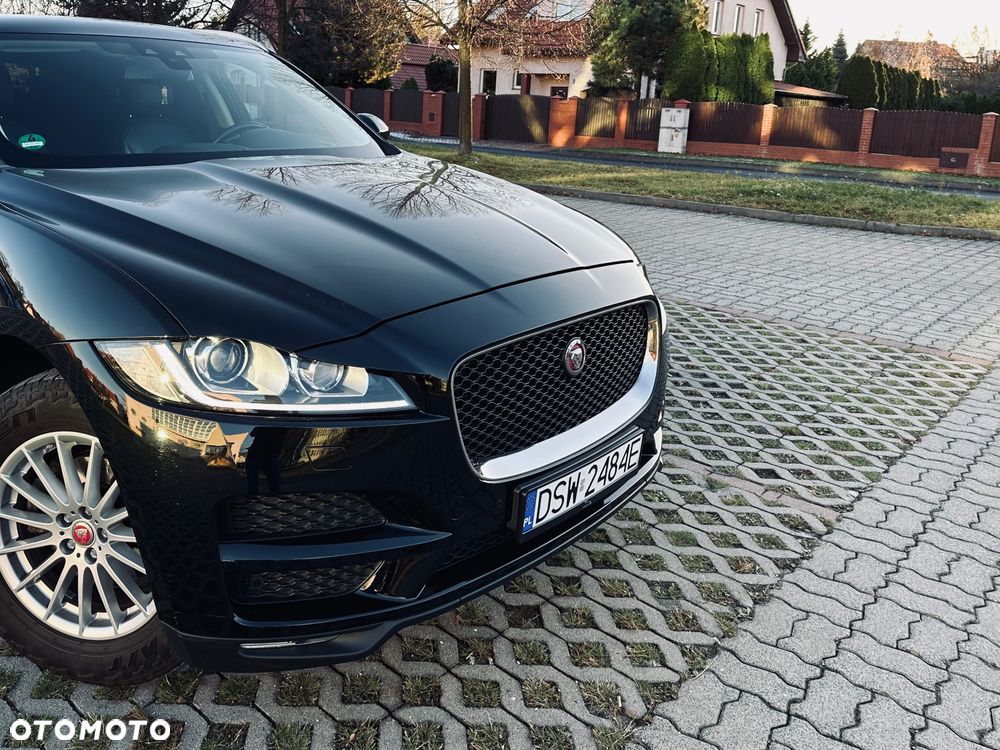 Jaguar F-Pace 2.0 i4D AWD Prestige - 11