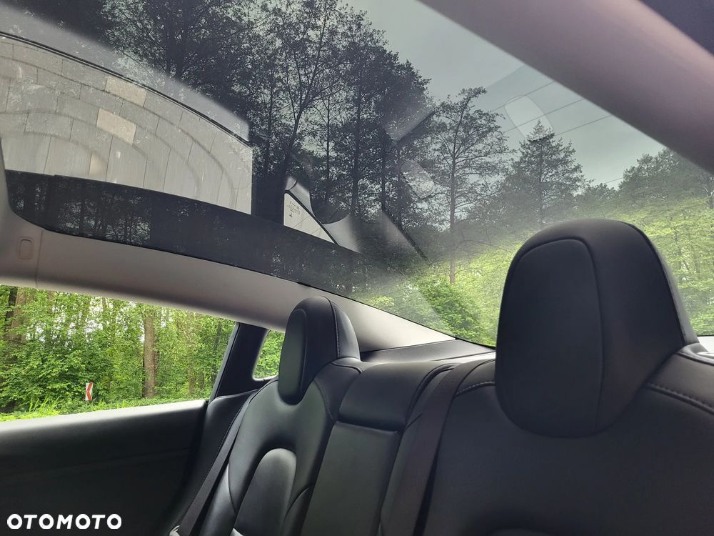 Tesla Model 3 - 20