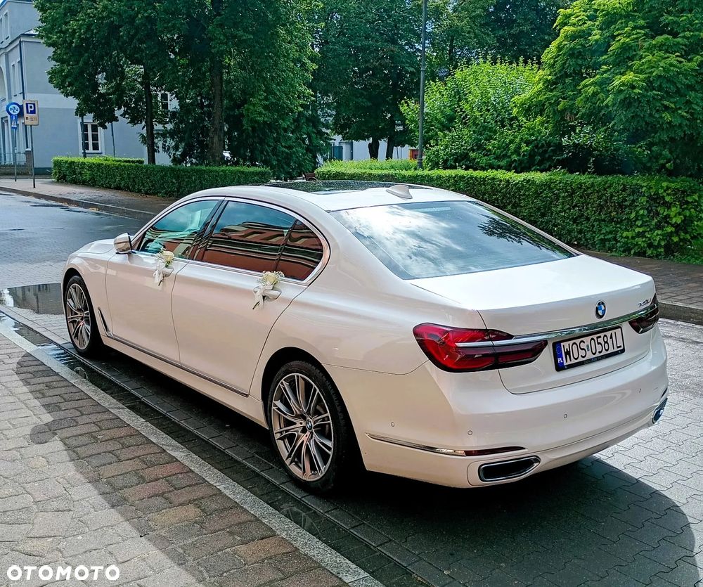 BMW Seria 7 740Li - 3