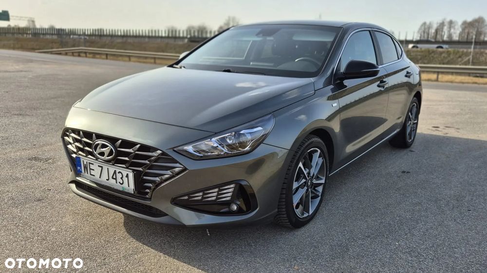 Hyundai i30 ver-1-5-t--gdi-48v-smart-dct - 1