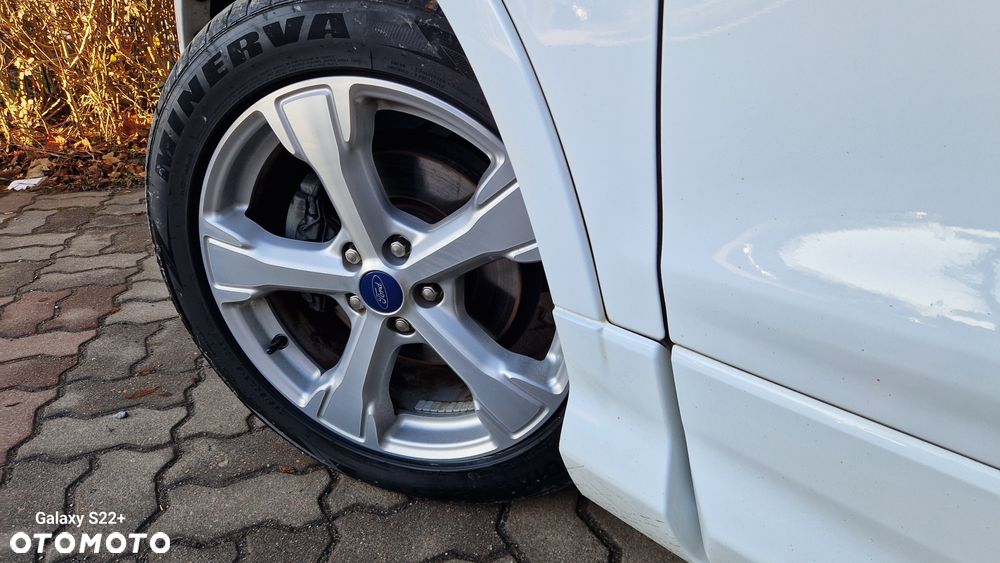 Ford Kuga 1.5 EcoBoost 2x4 ST-Line - 30