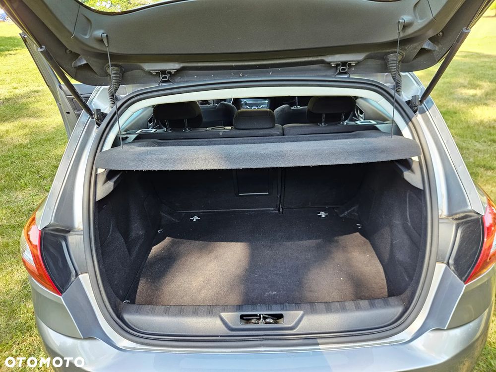 Peugeot 308 1.2 PureTech Active S&S EAT6 - 20