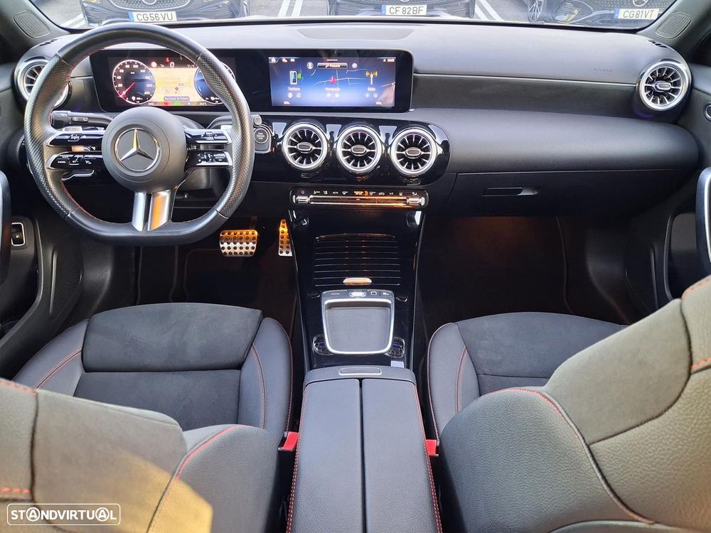 Mercedes-Benz A 250 e AMG Line - 18