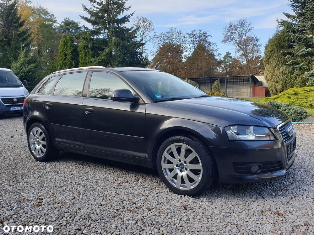 Audi A3 Sportback - 3