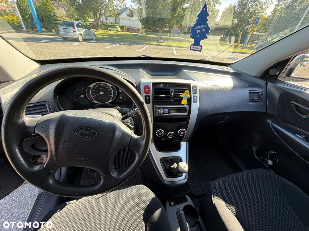 Hyundai Tucson 2.0 Comfort 2WD - 12