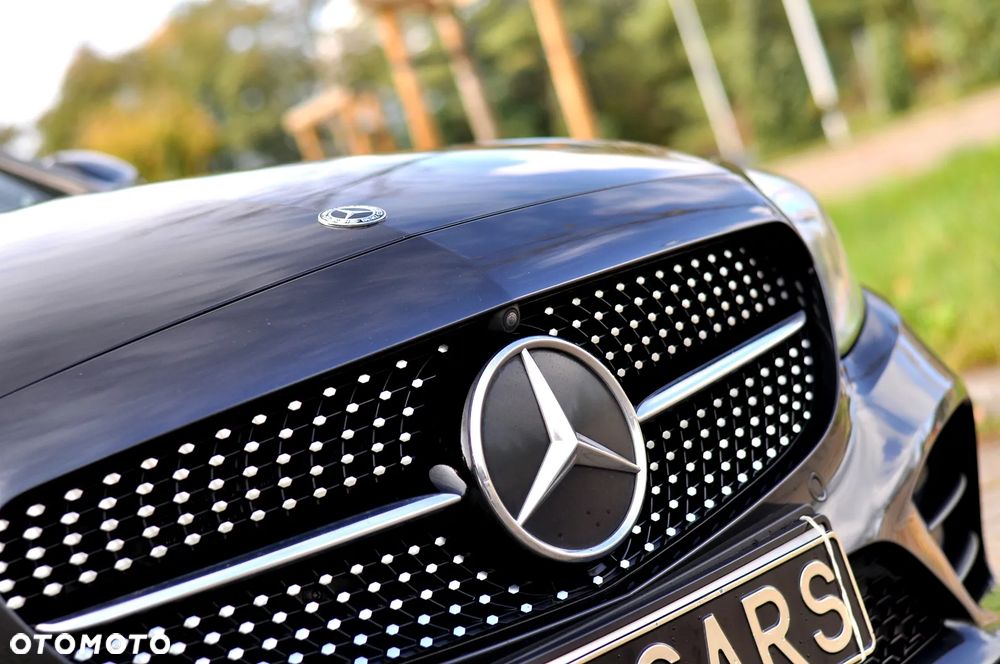 Mercedes-Benz Klasa C 300 9G-TRONIC AMG Line - 5