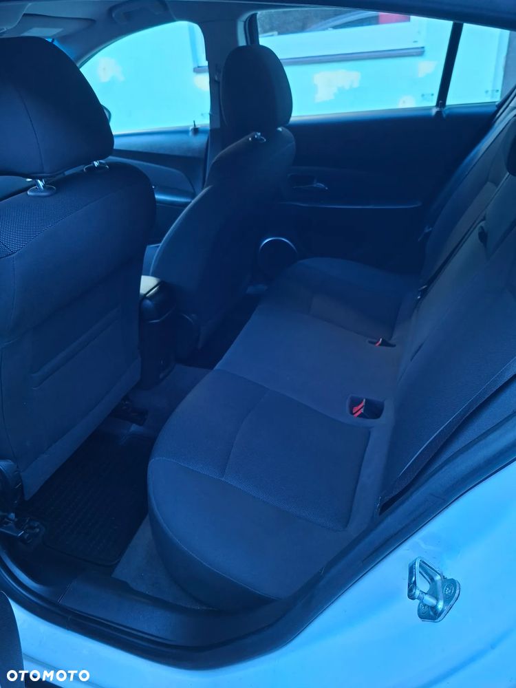 Chevrolet Cruze 1.8 LT - 6
