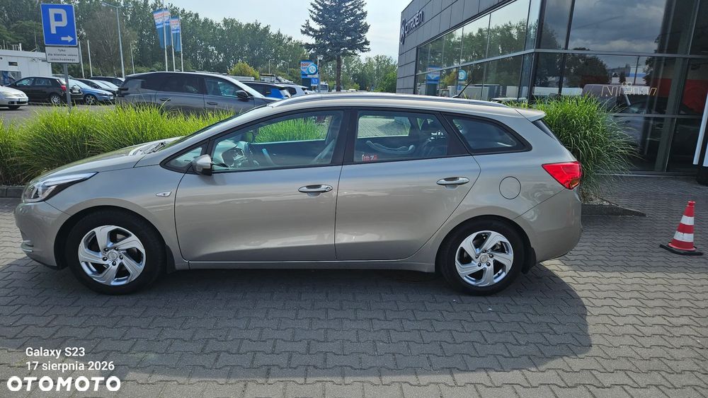 Kia Ceed 1.6 GDI L - 4