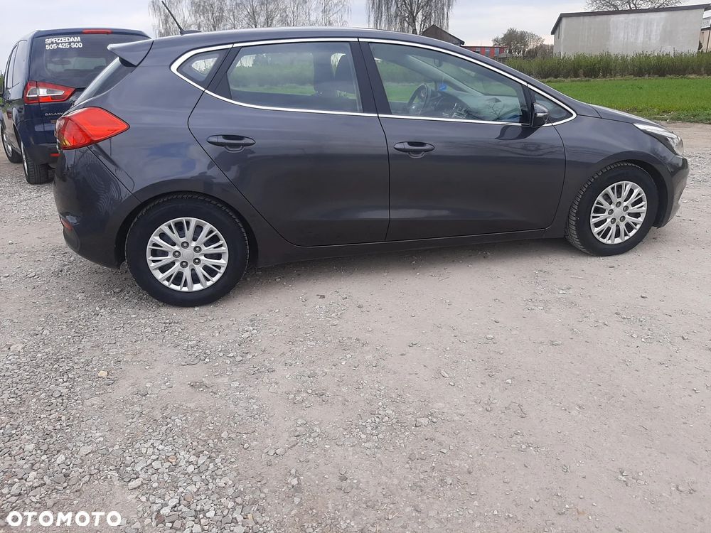Kia Ceed 1.6 GDI Platinum Edition - 2
