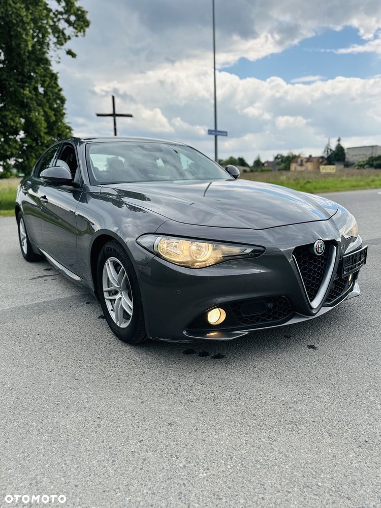 Alfa Romeo Giulia - 2