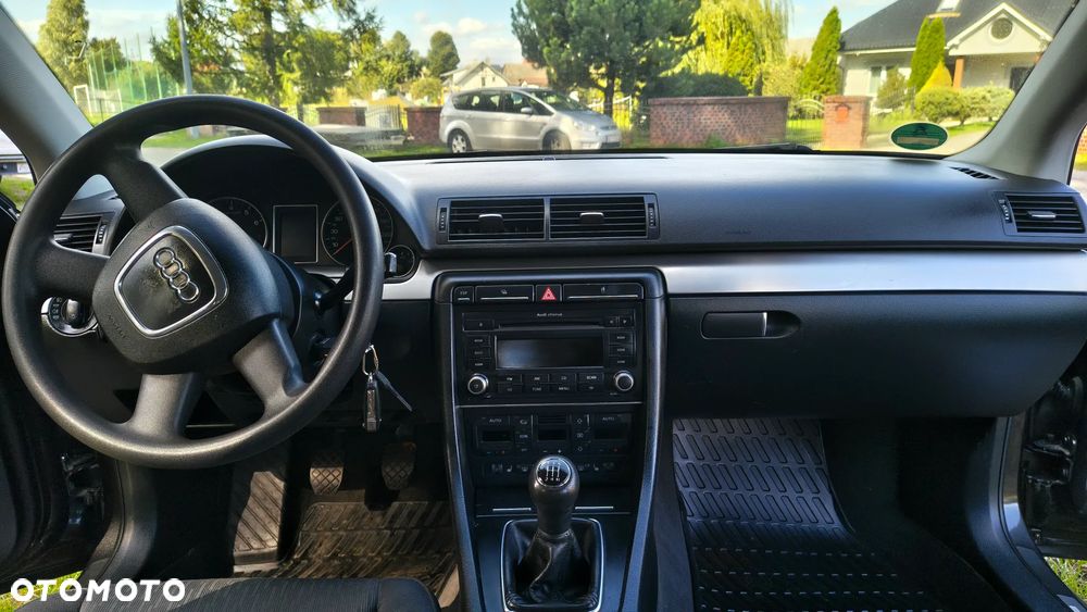 Audi A4 Avant - 22