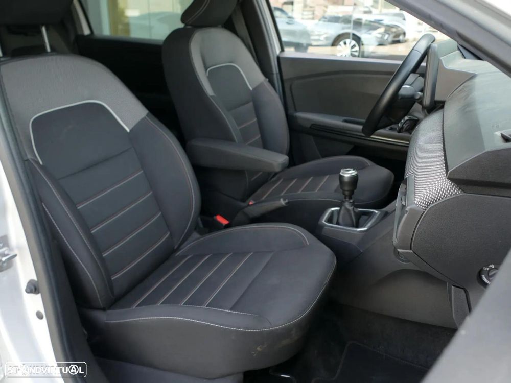 Dacia Jogger 1.0 ECO-G Expression 7L Bi-Fuel - 29