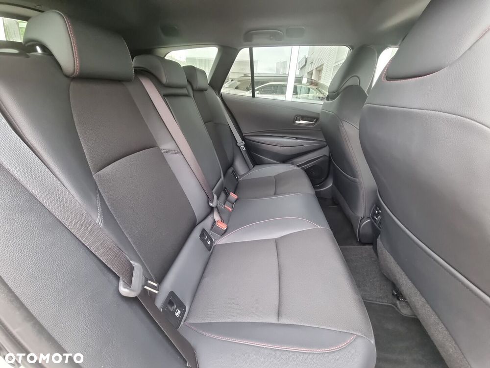 Toyota Corolla 2.0 Hybrid GR Sport - 11