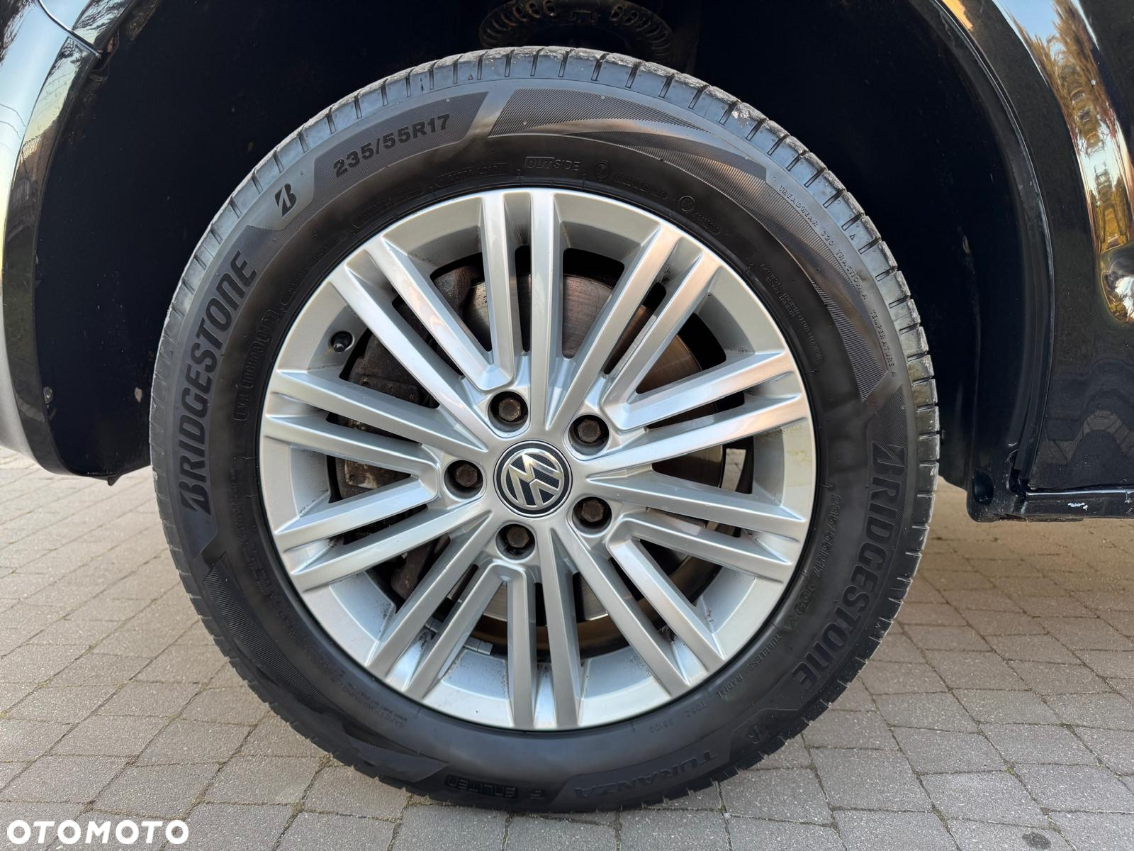 Volkswagen Caravelle - 33