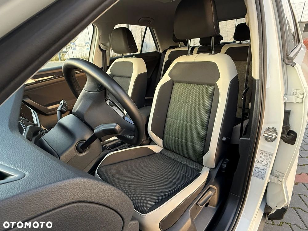 Volkswagen T-Roc 1.5 TSI ACT Premium - 9