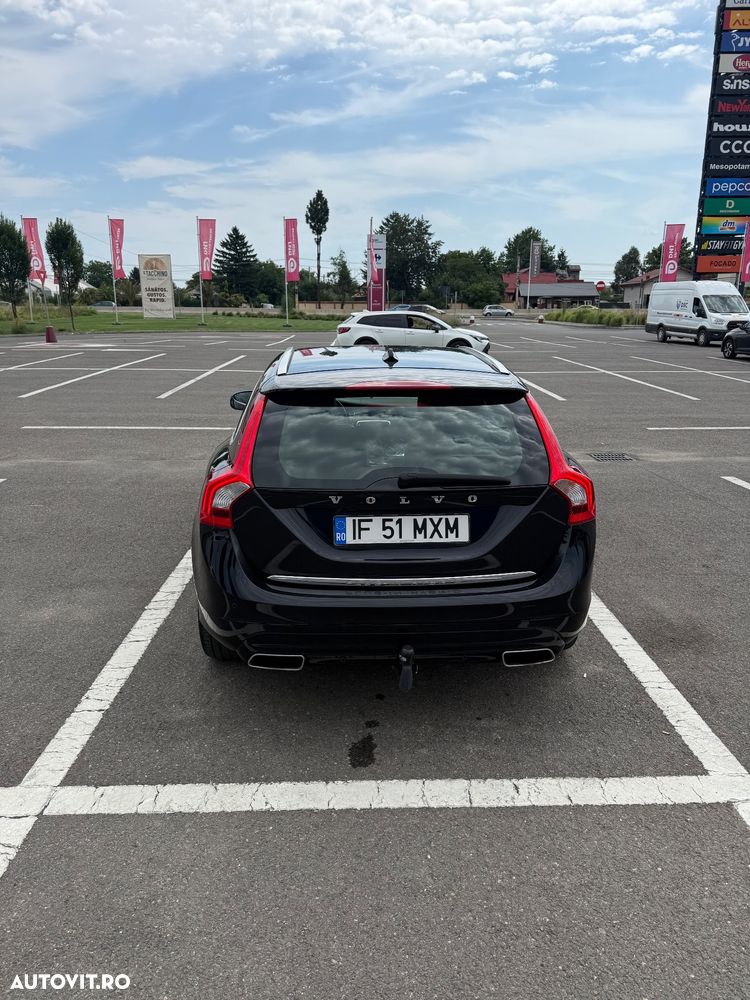 Volvo V60 D6 Plug-In-Hybrid AWD Geartronic Momentum - 6