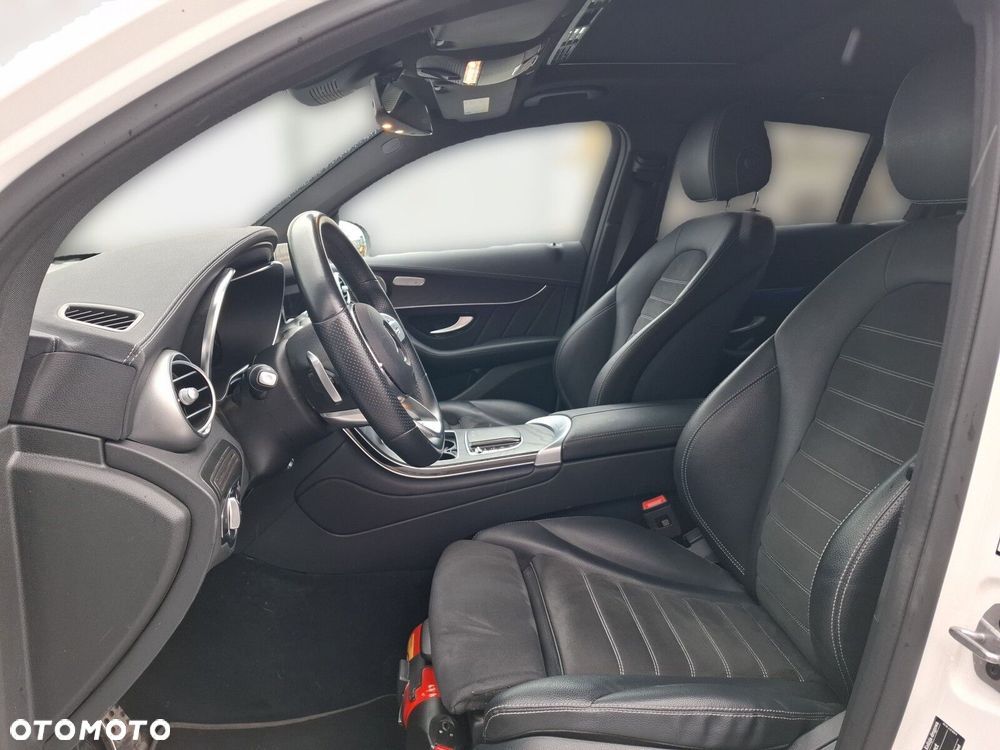 Mercedes-Benz GLC 200 mHEV 4-Matic AMG Line - 10