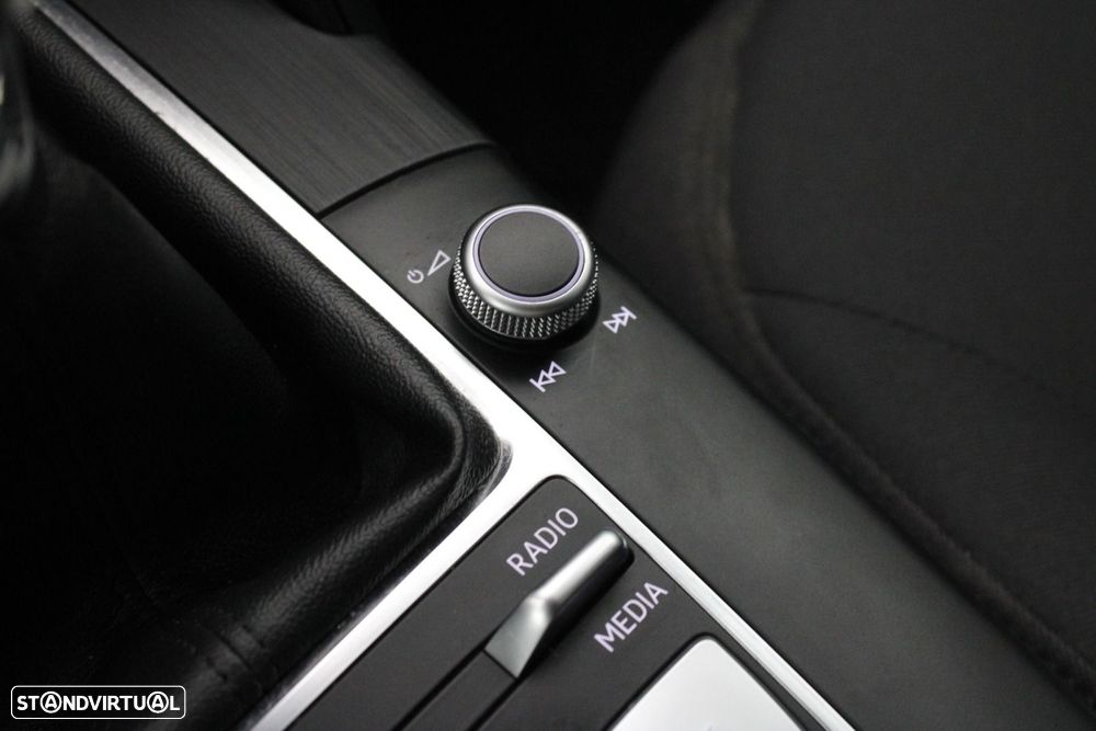 Audi A3 Limousine 30 TDI - 28