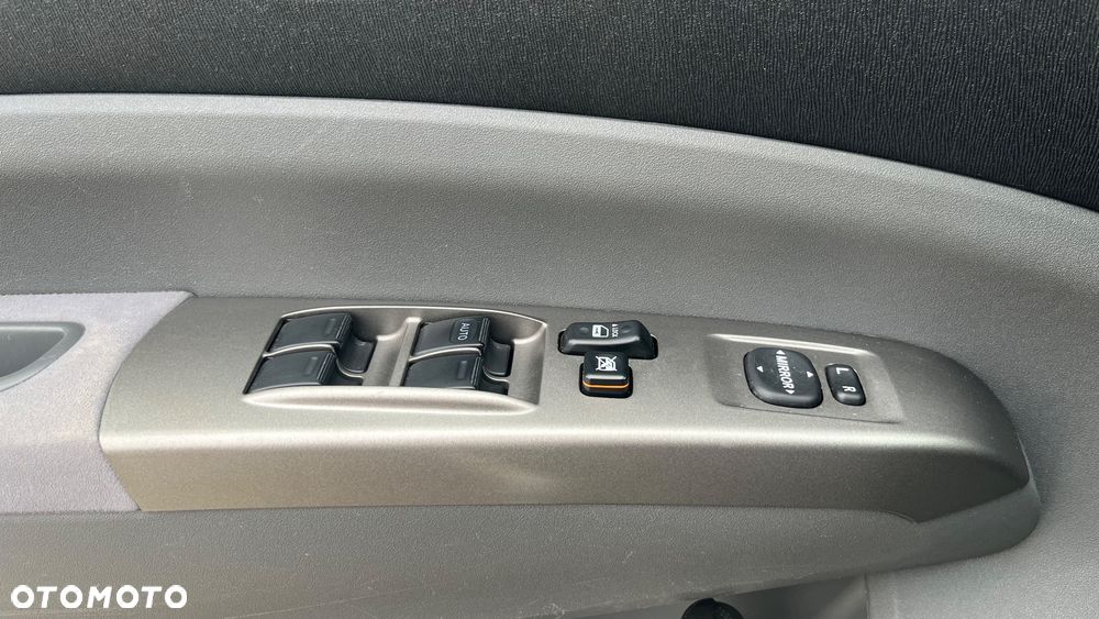 Toyota Prius 1.5 VVT-i Sol - 11