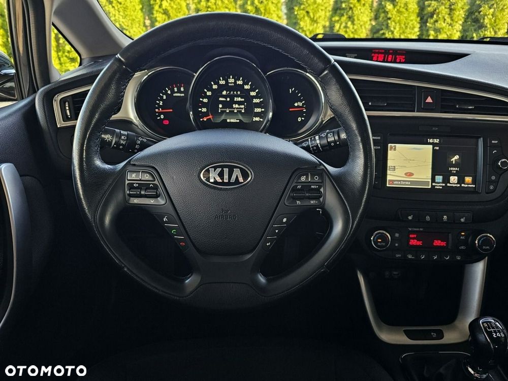 Kia Ceed - 15