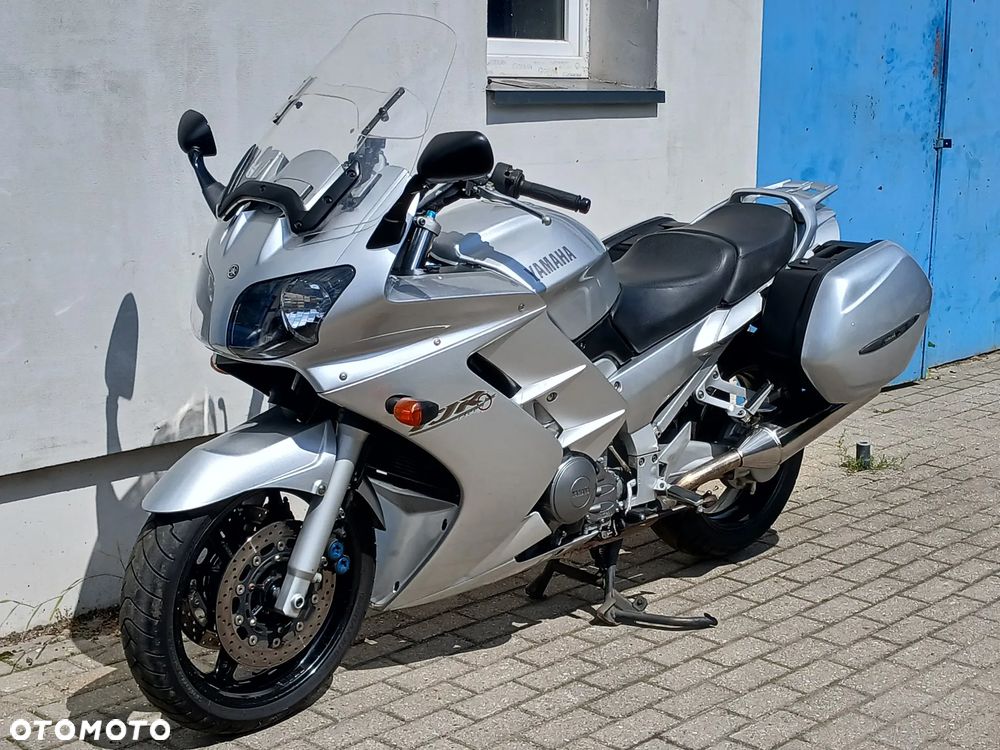 Yamaha FJR - 3