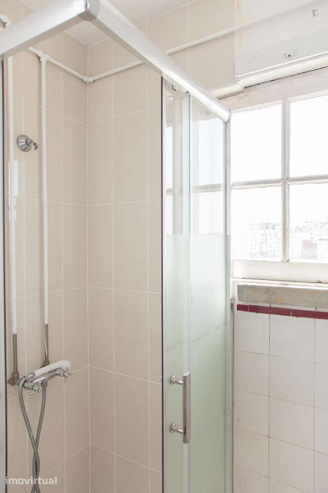 Quarto - localizado em Montes Claros Coimbra - Grande imagem: 2/22