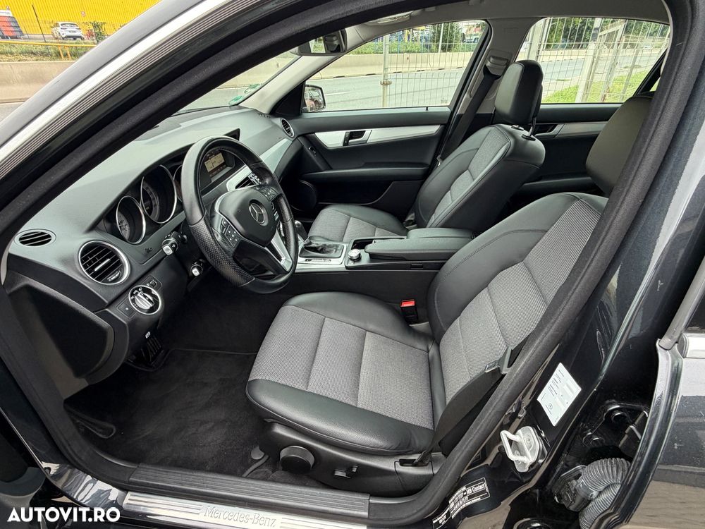 Mercedes-Benz C - 21