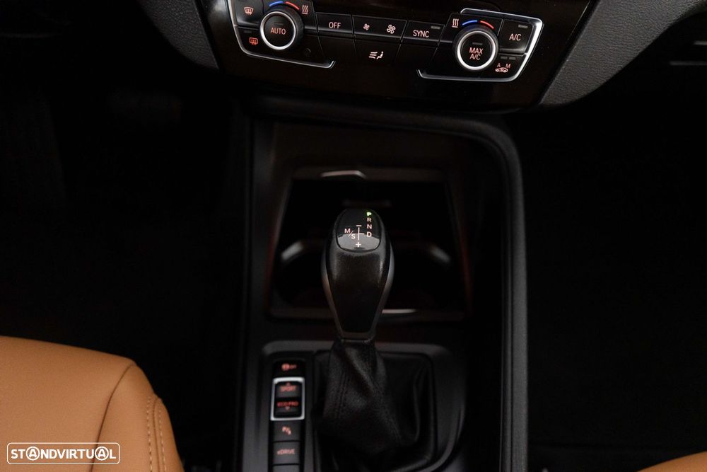 BMW X1 25 e xDrive Corporate Edition - 25