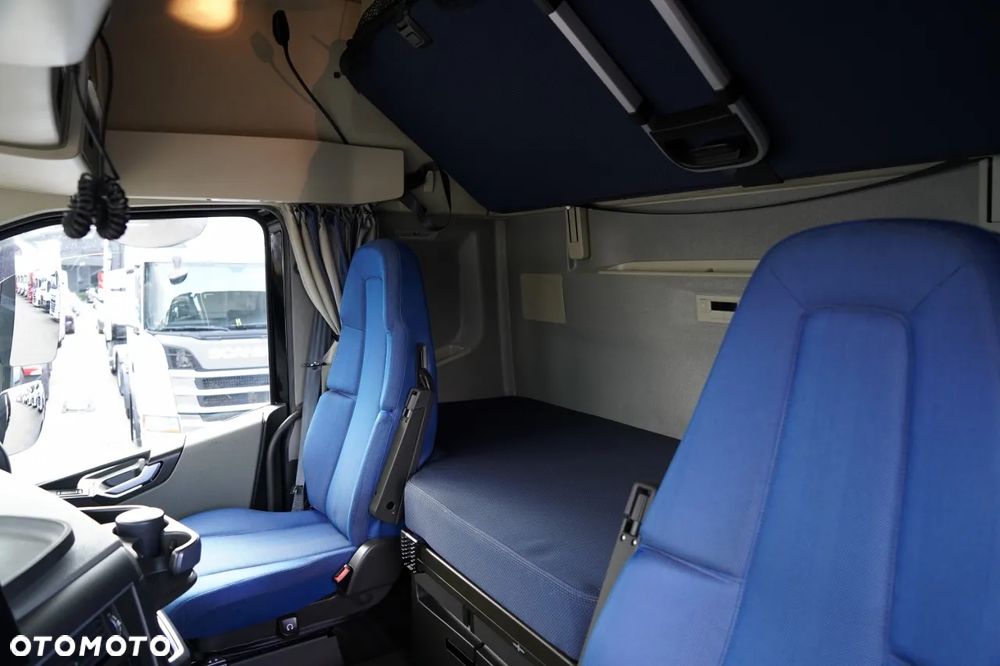 Volvo FH 500 / I-SAVE / XL / ZESTAW TANDEM PRZEJAZDOWY 120 M3 / 2023 / KLIMA POSTOJWA / ZAWIESIE DOKI DO WÓZKA / PO ZŁOTYM KONTRAKCIE SERWISOWYM - 29