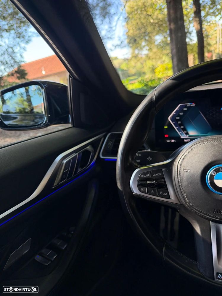 BMW i4 eDrive40 Desportiva M - 21